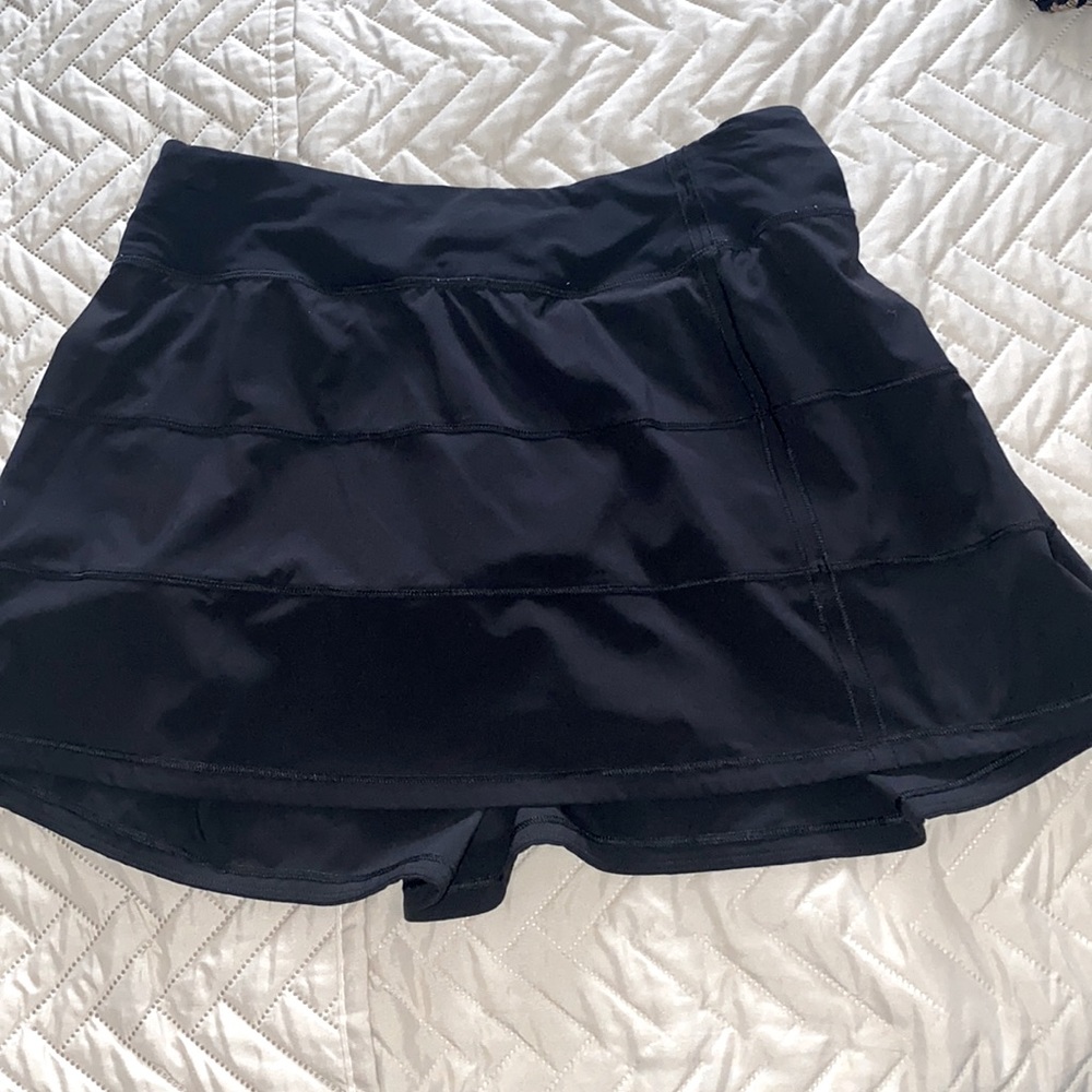 Lululemon pace rival skirt